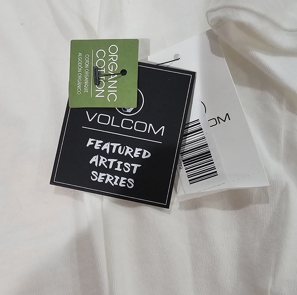 The Volcom Womens Sun Keep Trim T-Shirt in White  Sz M  NWT - Picture 9 of 9